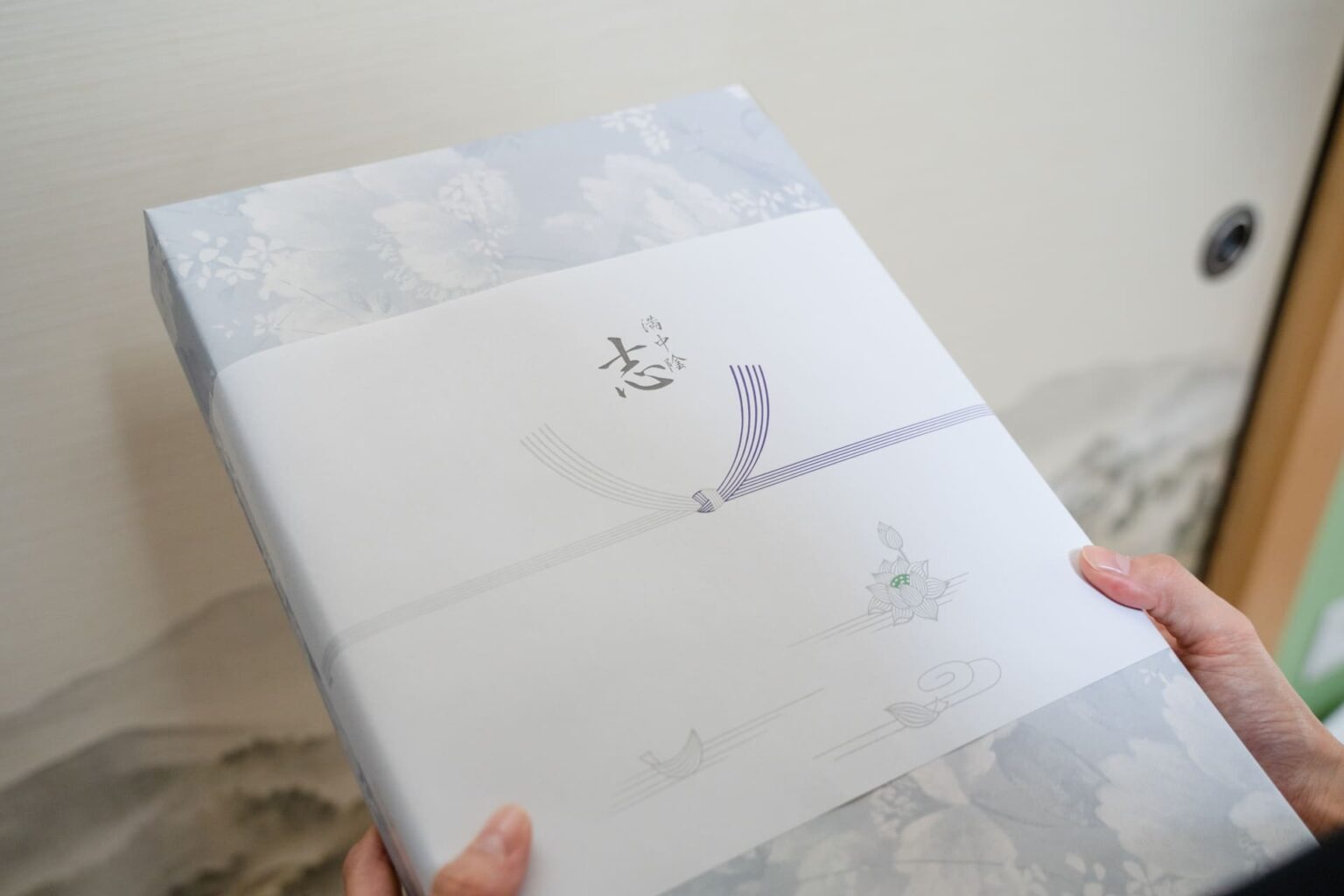 香典返しのタイミングと渡し方