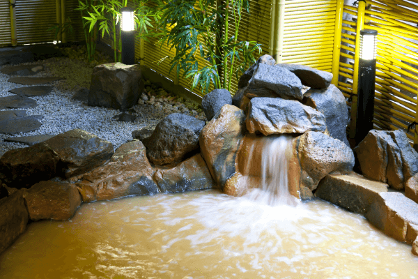 欽山の温泉旅館